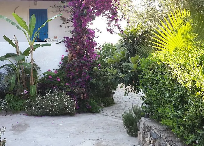 Deren Apart * Guvercinlik (Bodrum)